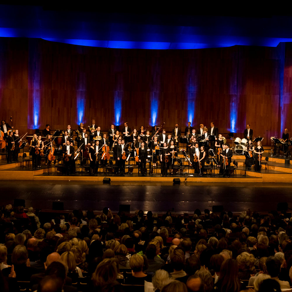 Philharmonie Salzburg spielt im Großen Festspielhaus